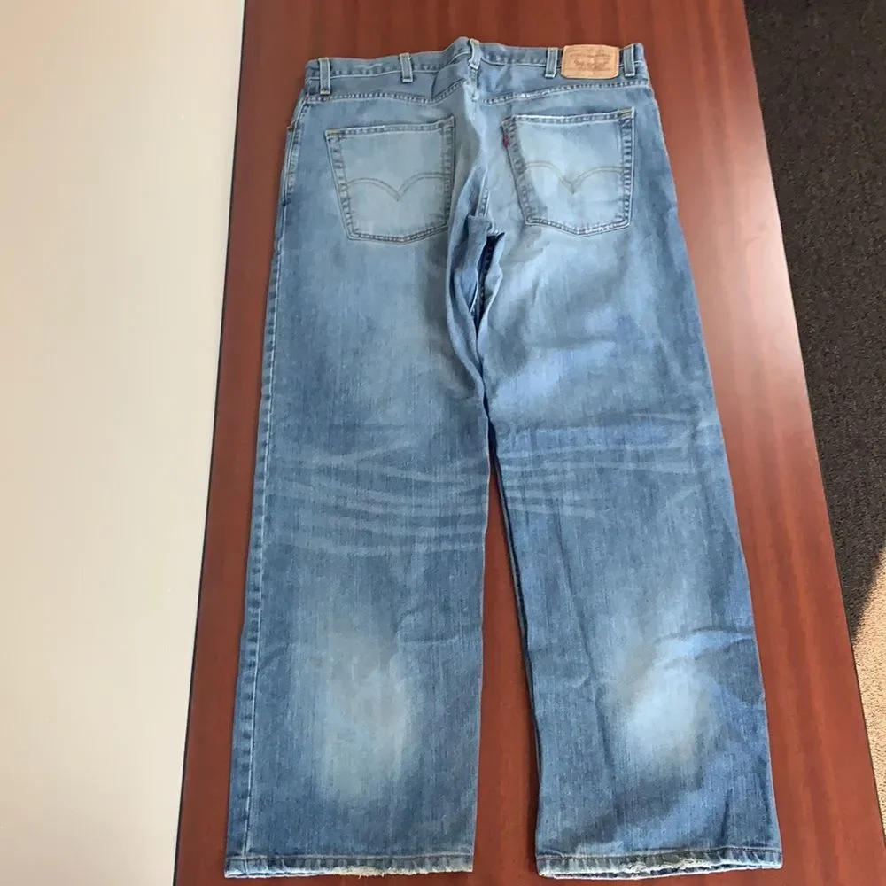 Vintage man’s 569 Levi’s mom jeans